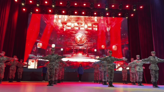<strong>难忘的一件事 学校一年一度的文艺汇演</strong>